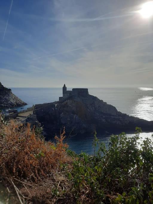 La Terrazza Sul Golfo Dei Poeti Con Vista Mare Lägenhet Pitelli Exteriör bild