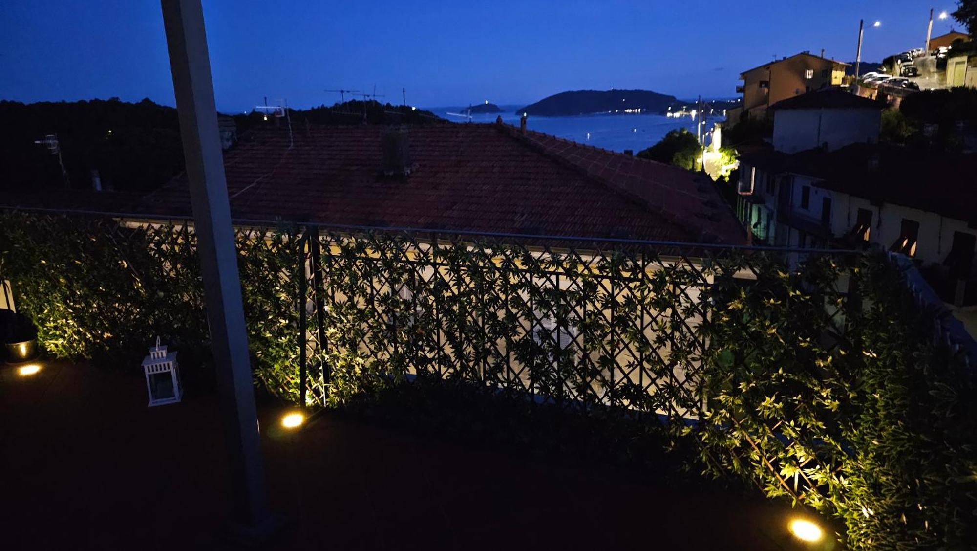 La Terrazza Sul Golfo Dei Poeti Con Vista Mare Lägenhet Pitelli Exteriör bild